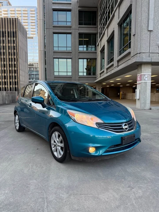 2015 Nissan Versa - Image 4 of 19