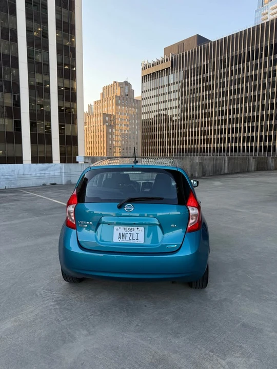 2015 Nissan Versa - Image 9 of 19