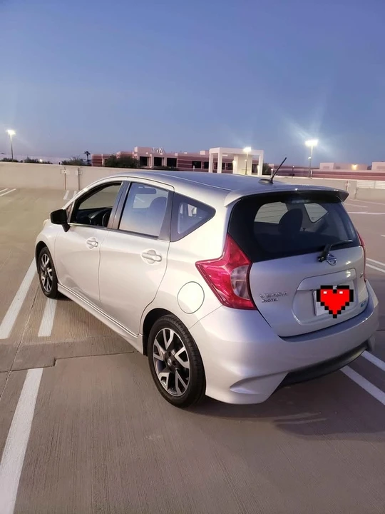 2015 Nissan Versa - Image 5 of 8