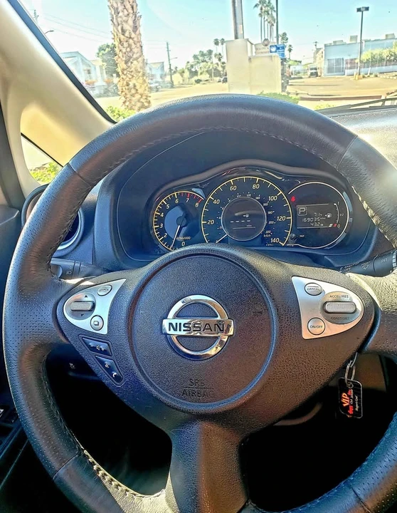 2015 Nissan Versa - Image 7 of 9