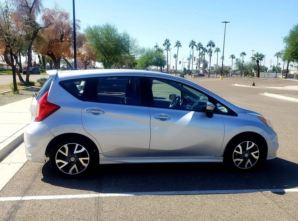 2015 Nissan Versa - Image 5 of 8