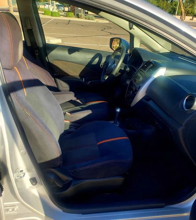 2015 Nissan Versa - Image 7 of 8