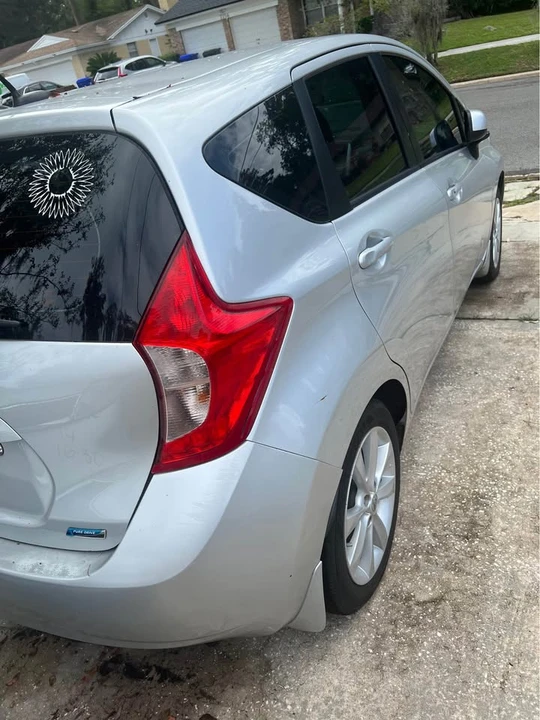 2015 Nissan Versa - Image 8 of 9