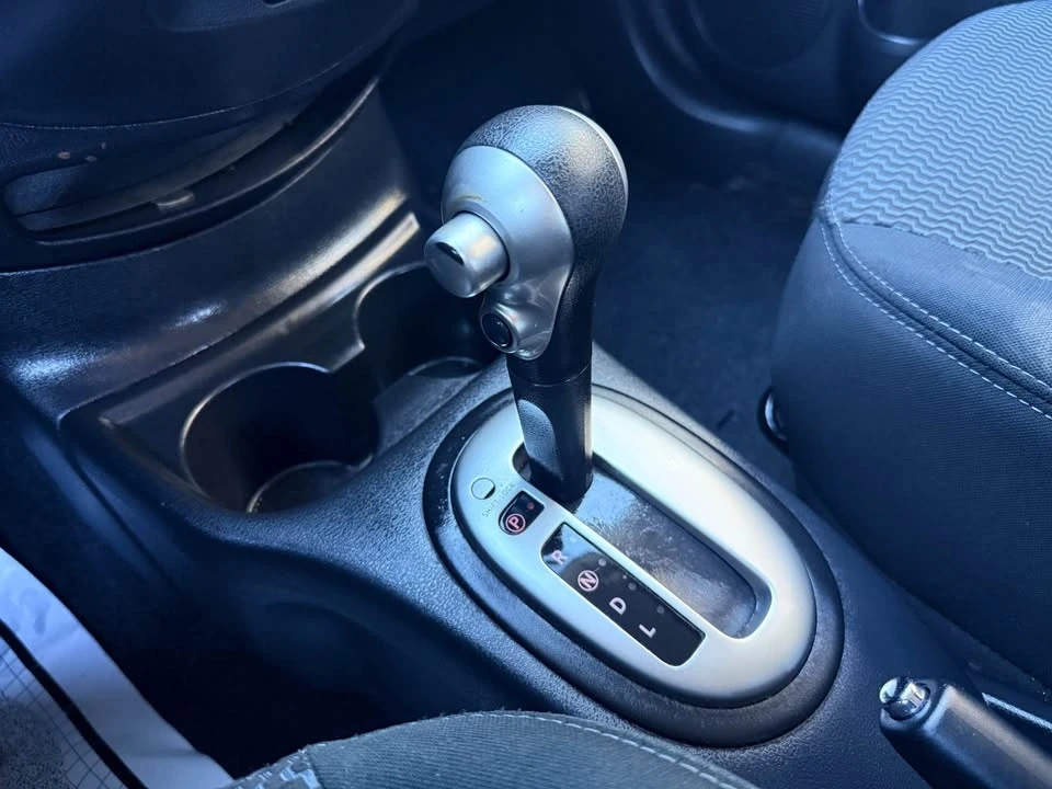 2015 Nissan Versa - Image 15 of 20