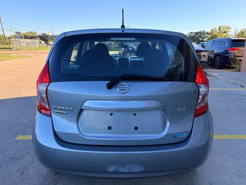 2015 Nissan Versa - Image 8 of 20