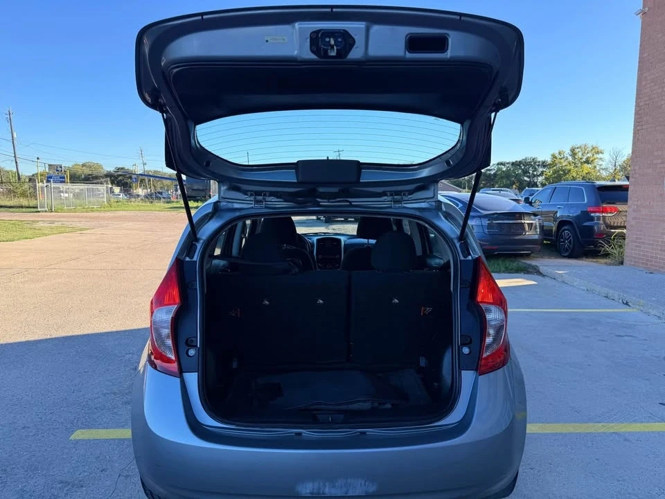 2015 Nissan Versa - Image 9 of 20
