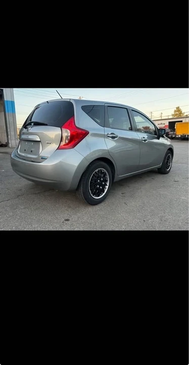 2015 Nissan Versa - Image 4 of 13