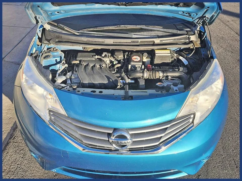 2015 Nissan Versa - Image 10 of 12