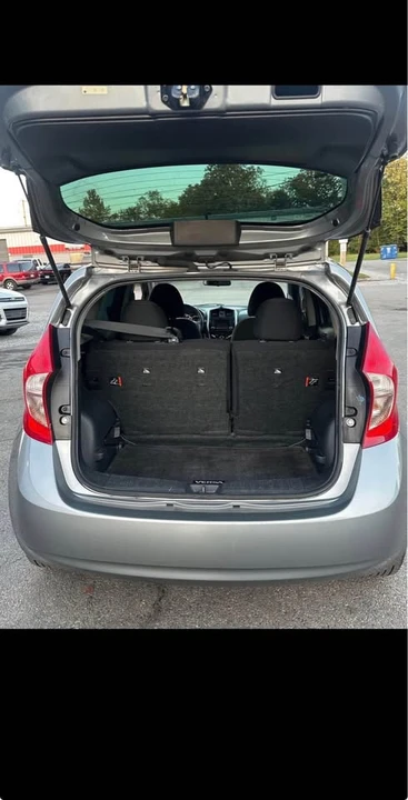 2015 Nissan Versa - Image 7 of 13