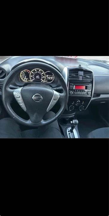 2015 Nissan Versa - Image 12 of 13