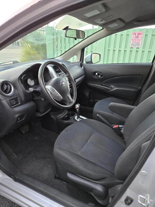 2015 Nissan Versa - Image 6 of 10