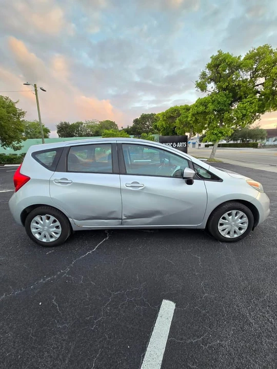 2015 Nissan Versa - Image 3 of 10