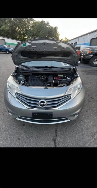 2015 Nissan Versa - Image 10 of 13
