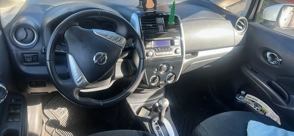 2015 Nissan Versa - Image 4 of 7