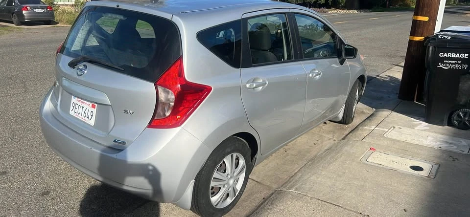 2015 Nissan Versa - Image 2 of 7