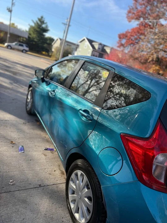 2015 Nissan Versa - Image 4 of 6