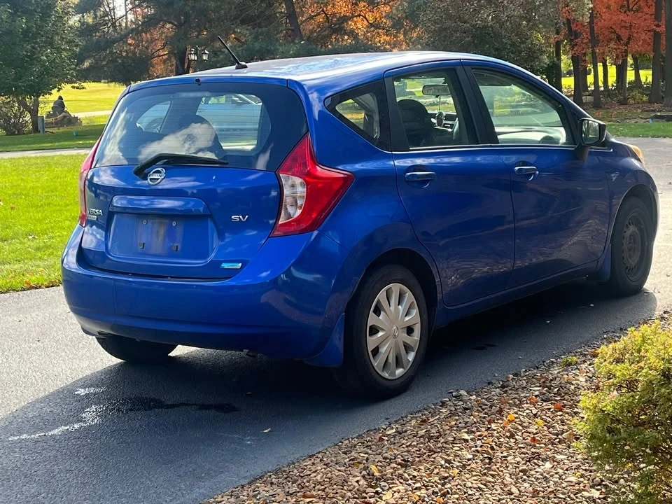 2015 Nissan Versa - Image 2 of 2