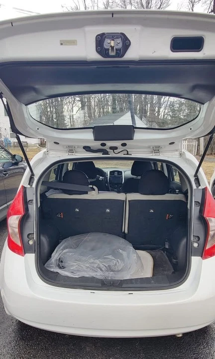 2015 Nissan Versa - Image 5 of 15