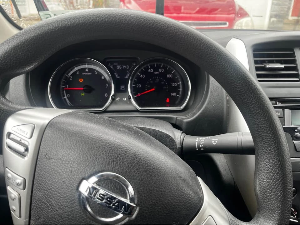 2015 Nissan Versa - Image 7 of 7