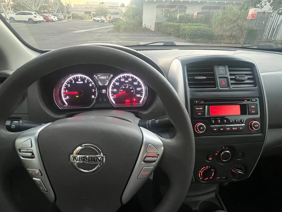 2015 Nissan Versa - Image 18 of 18