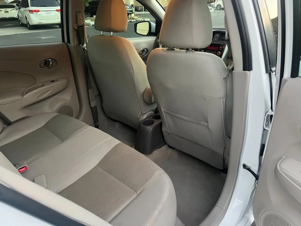 2015 Nissan Versa - Image 14 of 18