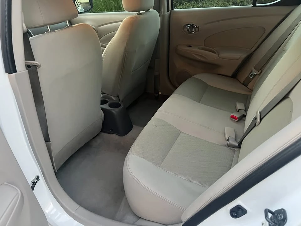 2015 Nissan Versa - Image 12 of 18