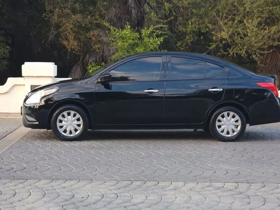 2015 Nissan Versa - Image 3 of 14