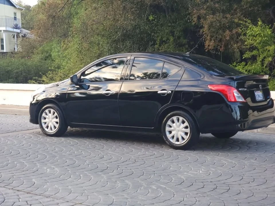 2015 Nissan Versa - Image 6 of 14