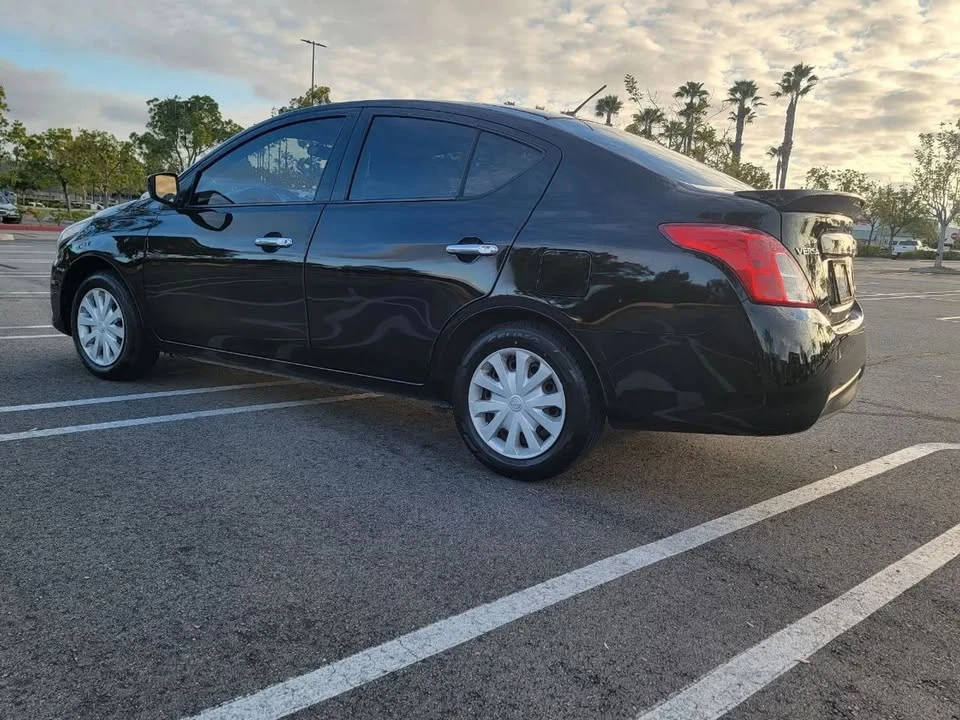 2015 Nissan Versa - Image 4 of 14