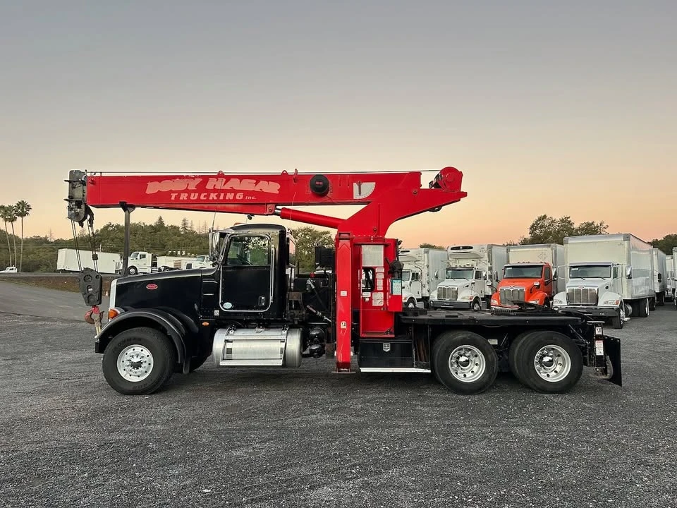 2015 Peterbilt - Image 7 of 19