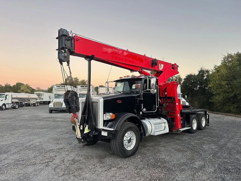 2015 Peterbilt - Image 9 of 19