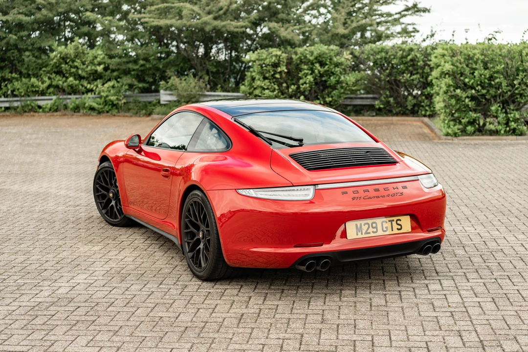 2015 Porsche 991 Carrera GTS - Image 17 of 31