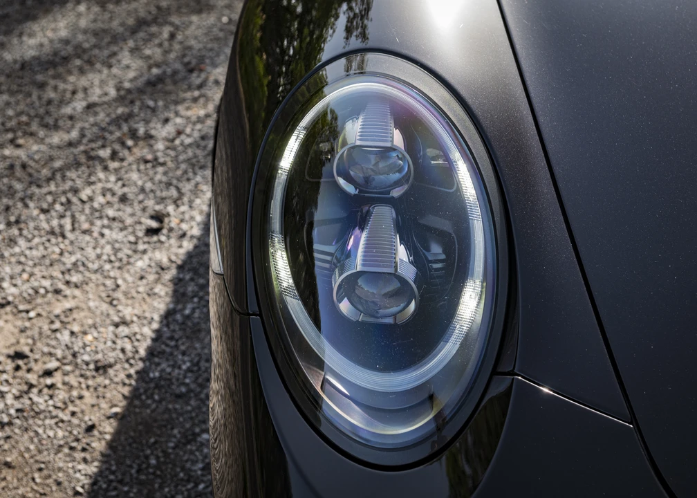 2015 Porsche 991 Carrera - Image 28 of 31