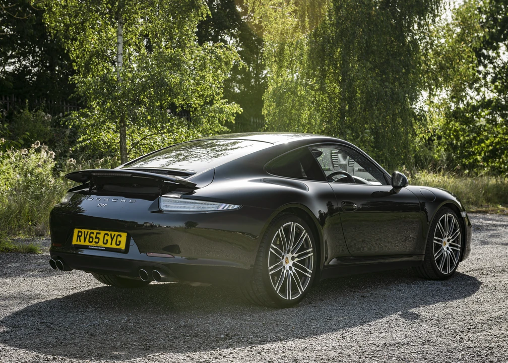 2015 Porsche 991 Carrera - Image 16 of 31