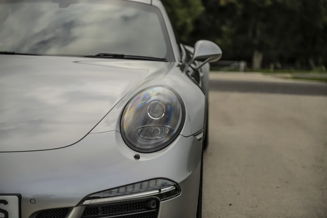 2015 Porsche 991 Carrera GTS - Image 18 of 31