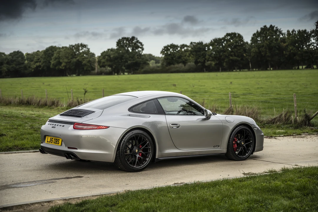 2015 Porsche 991 Carrera GTS - Image 9 of 31