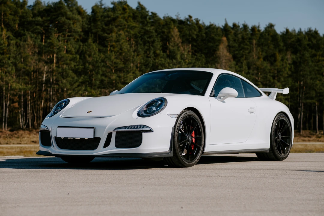 2015 Porsche 991 Carrera - Image 21 of 31