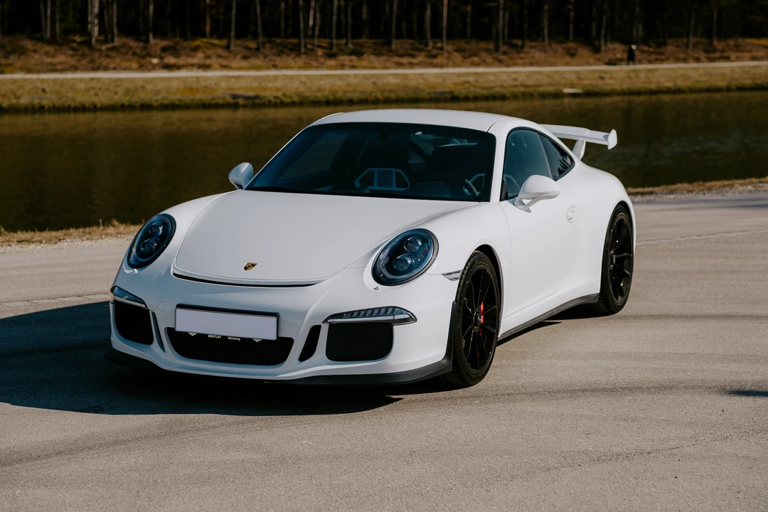 2015 Porsche 991 Carrera - Image 10 of 31