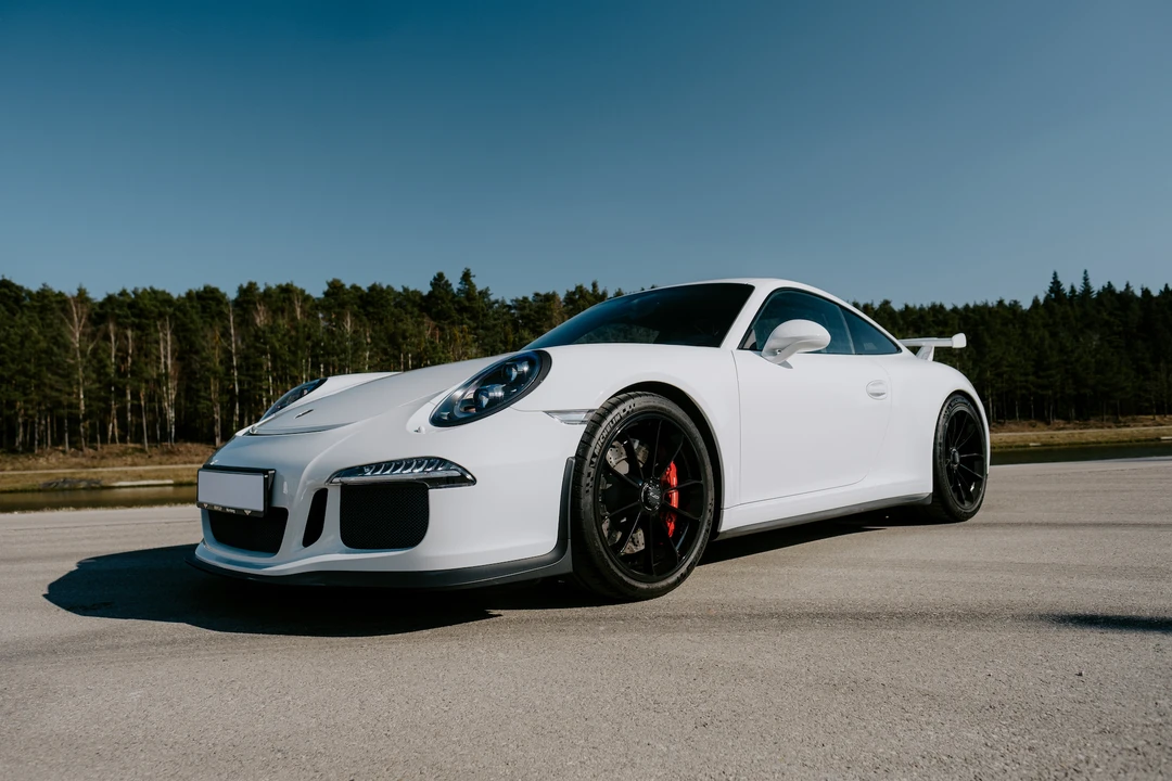 2015 Porsche 991 Carrera - Image 25 of 31