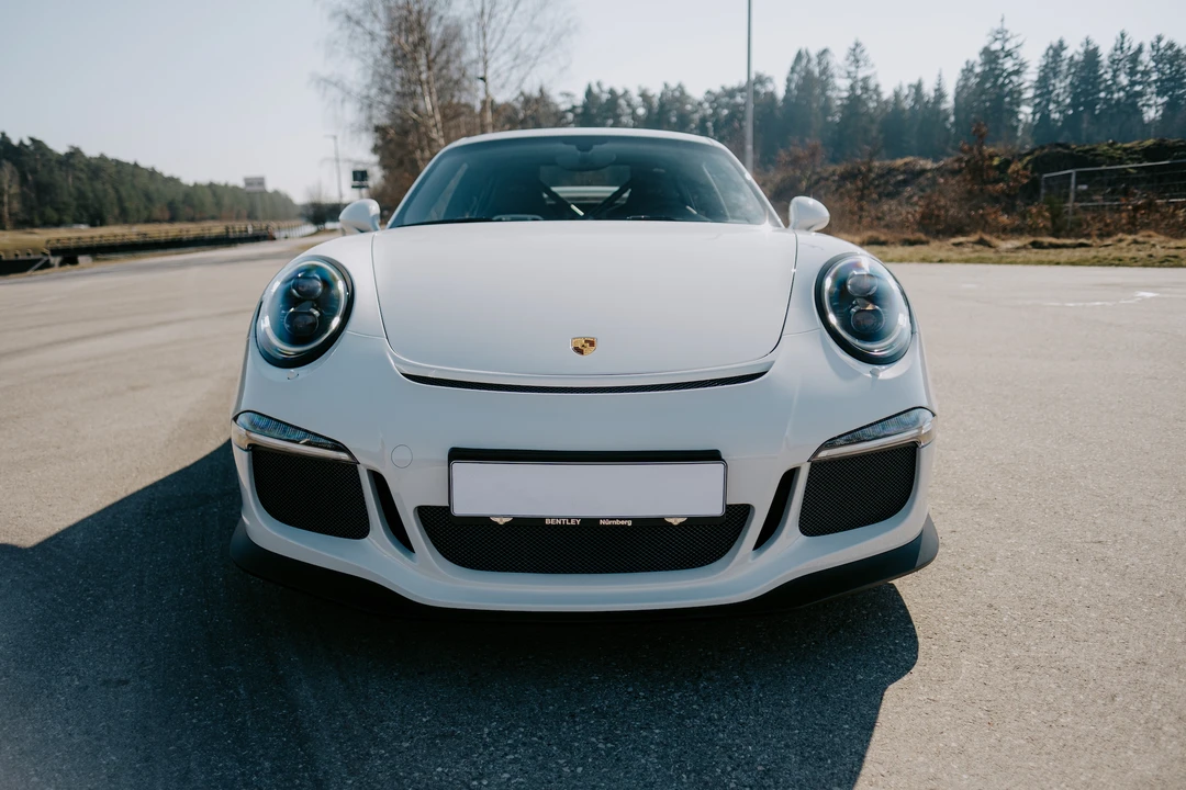 2015 Porsche 991 Carrera - Image 11 of 31