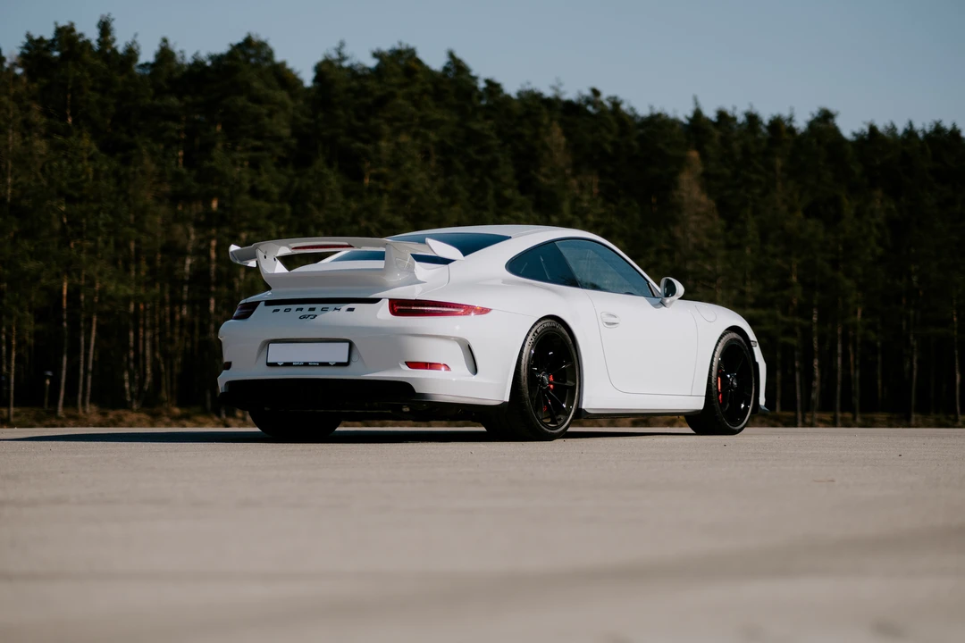 2015 Porsche 991 Carrera - Image 5 of 31