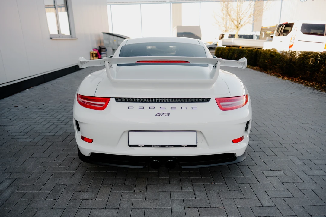 2015 Porsche 991 Carrera - Image 6 of 31