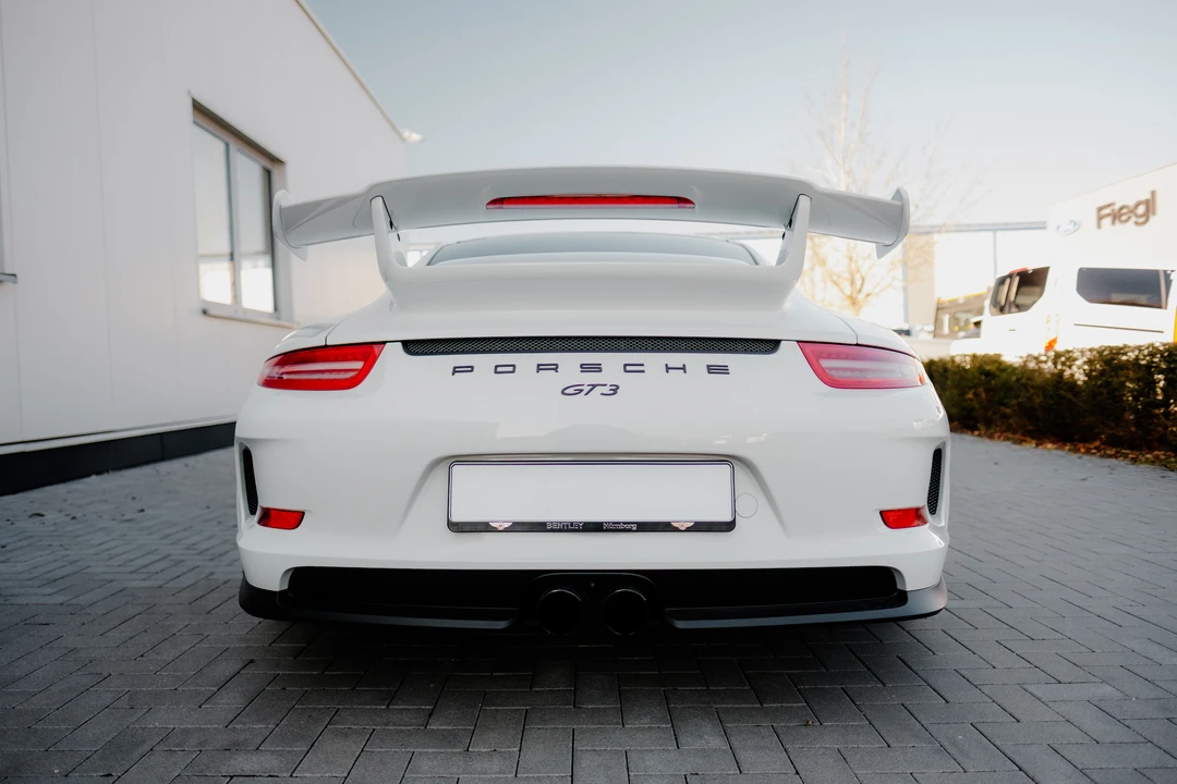 2015 Porsche 991 Carrera - Image 15 of 31