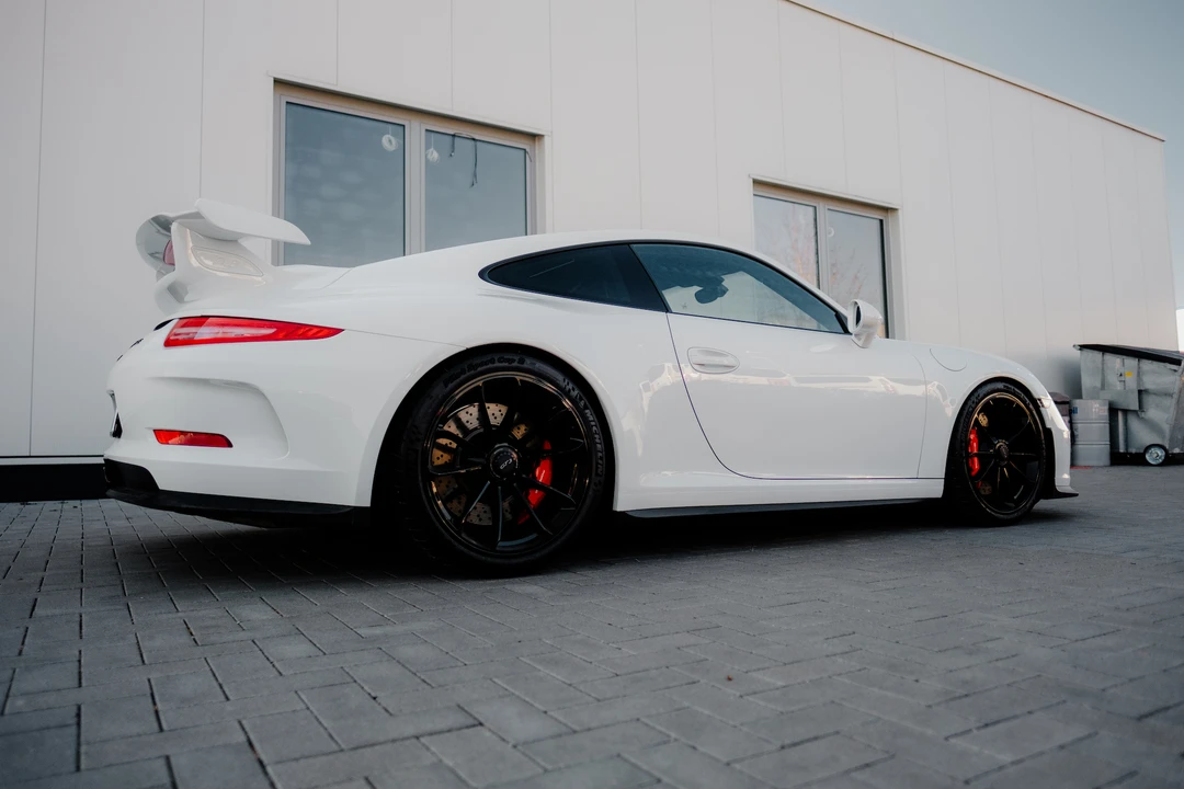 2015 Porsche 991 Carrera - Image 30 of 31