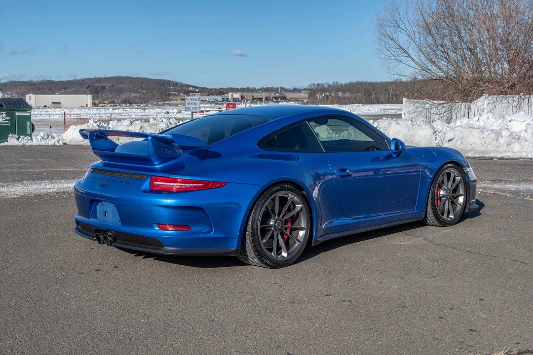 2015 Porsche 991 GT3 - Image 26 of 31