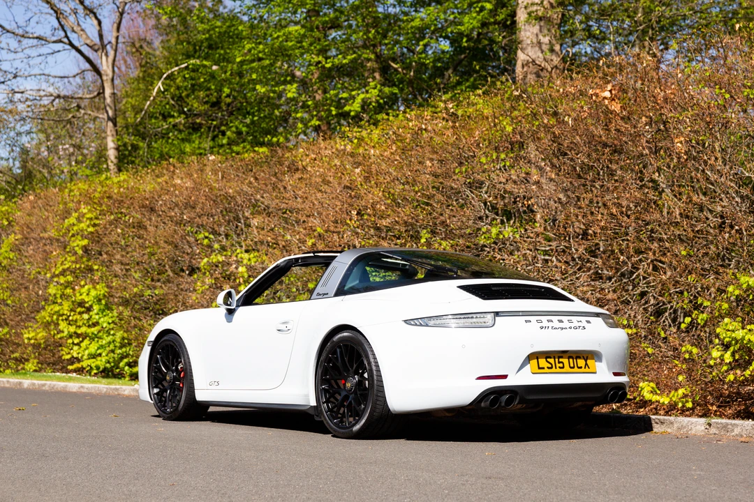 2015 Porsche 991 Targa 4 GTS - Image 15 of 31