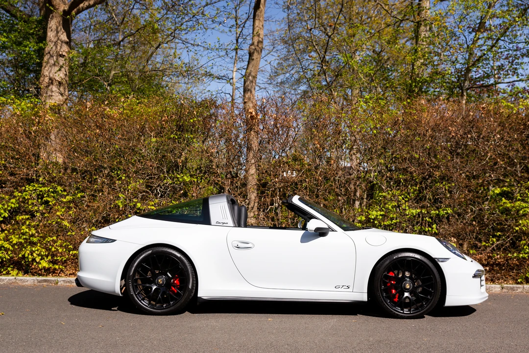 2015 Porsche 991 Targa 4 GTS - Image 10 of 31