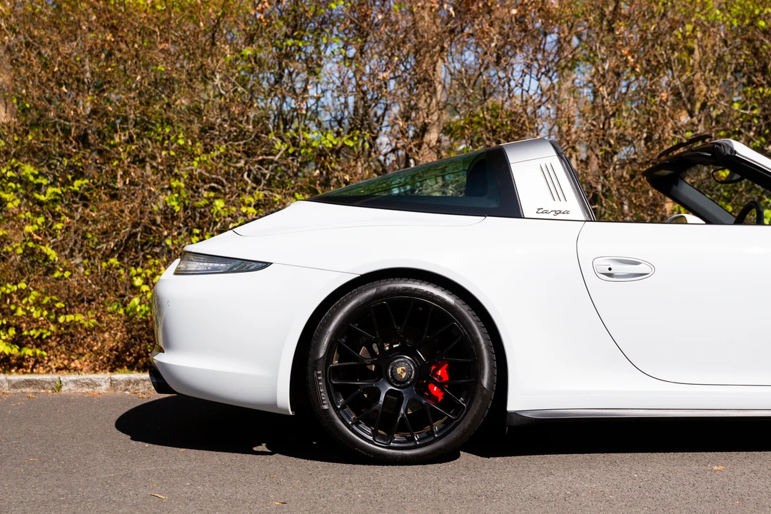 2015 Porsche 991 Targa 4 GTS - Image 21 of 31