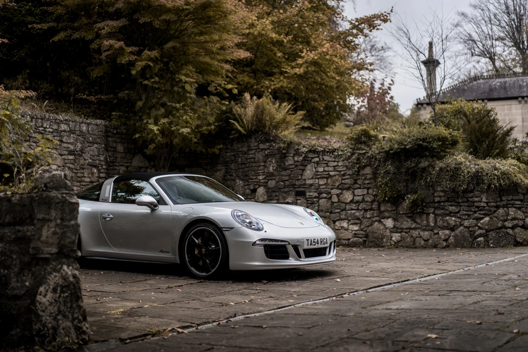 2015 Porsche 991 Carrera - Image 26 of 31