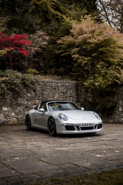 2015 Porsche 991 Carrera - Image 27 of 31